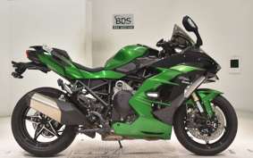 KAWASAKI NINJA H2 SX SE 2018 ZXT02A