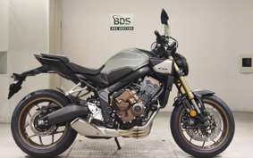 HONDA CB650R E-Clutch 2018 RH17
