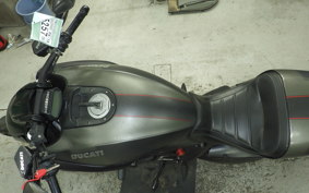 DUCATI DIAVEL Carbon 2016