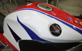 HONDA CBR1000RR SPECIAL EDITION 2014 SC59