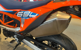 KTM 690 SMC R LSV40