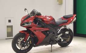 YAMAHA YZF-R1 2005