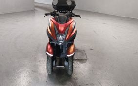YAMAHA TRICITY 125 SE82J
