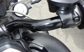 TRIUMPH ROCKET III R 2022