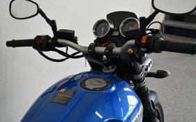 YAMAHA XJR1300 C 2015 RP19