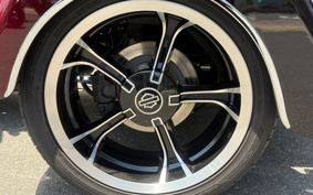 HARLEY FLHTCUTGSE TRI G 2022 TBH