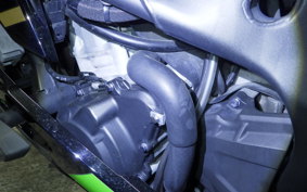 KAWASAKI ZX-25R 2004 ZX250E