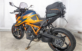 KTM 1290SUPER DUKE 2021 V3940