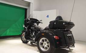 HARLEY FLHTCU TG 1870 2023