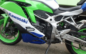 KAWASAKI NINJA ZX-4RR KRT ED 2024 ZX400P