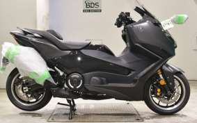 YAMAHA T-MAX 560 T 2026 SJ21J