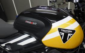 TRIUMPH TRIDENT 660 2026