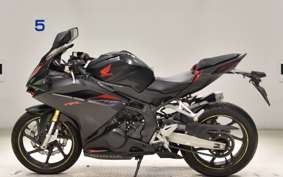 HONDA CBR250RR 2001 MC51