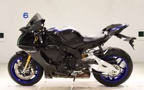 YAMAHA YZF-R1 M 2020 RN65J