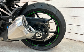 KAWASAKI Z1000 2014 ZRT00F