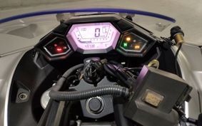 HONDA NM4 VULTUS -02 RC82