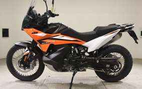 KTM 890 ADVENTURE	 2004