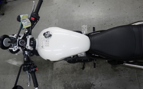 TRIUMPH STREET TWIN 2019