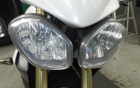 TRIUMPH STREET TRIPLE 85 2013