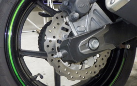KAWASAKI Z800 2013