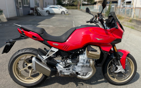 MOTO GUZZI V100MANDERRO 2023