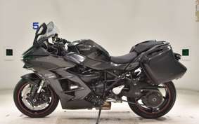 KAWASAKI NINJA H2 SX 2018 ZXT02A