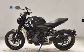 TRIUMPH TRIDENT 660 2023