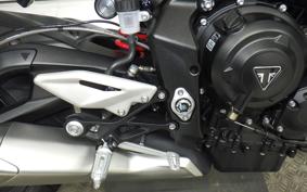 TRIUMPH STREET TRIPLE R 2026