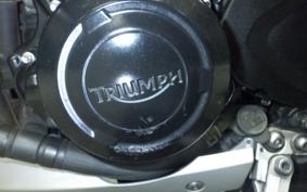 TRIUMPH STREET TRIPLE RX 2015
