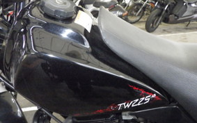 YAMAHA TW225