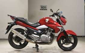 SUZUKI GSR250