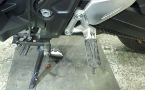 HONDA CB650F 2018 RC83