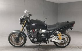 YAMAHA XJR1300 1089
