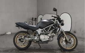 HONDA VTR 250 MC33