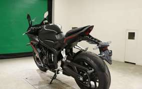 HONDA CBR650R E-Clutch 2025 RH17