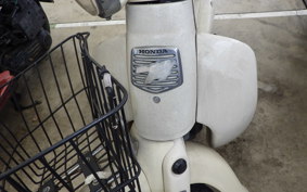 HONDA LITTLE CUB AA01