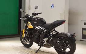 TRIUMPH TRIDENT 660 2025