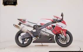 YAMAHA YZF-R7 2001