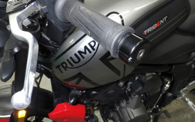 TRIUMPH TRIDENT 660 2021