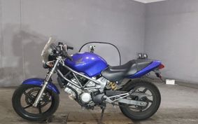 HONDA VTR 250 MC33