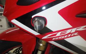 HONDA CBR650R 2021 RH03
