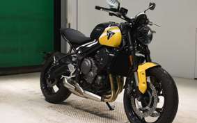 TRIUMPH TRIDENT 660 2026