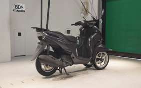 YAMAHA TRICITY 125 ヤネツキ