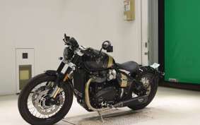 TRIUMPH BONNEVILLE BOBBER 2025