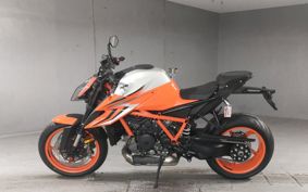 KTM 1290 SUPER DUKE R V3940