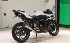 SUZUKI GSX250 R