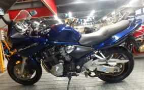 SUZUKI BANDIT1200S 2001 GV77A