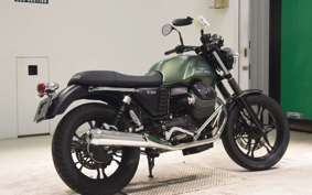 MOTO GUZZI V7 STONE 2014