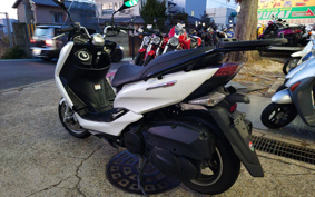 YAMAHA MAJESTYS SG28J