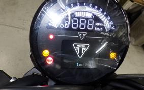 TRIUMPH TRIDENT 660 2026